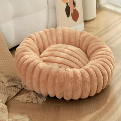 SnuggleNest Plush Pet Bed - Cozy Winter Retreat for Cats and Dogs
